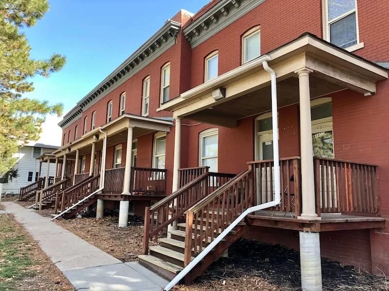 14 unit multifamily apartment building on 3809 S 25th in Omaha, Nebraska